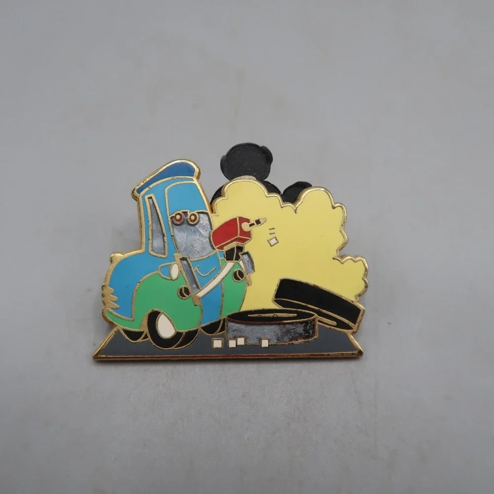 Disney Pixar Cars Luigi Tire Rotation & Magic Kingdom Castle  Trading Pins lot